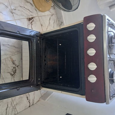 VENDO COCINA DE GAS DE USO - 2/3