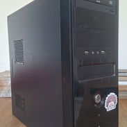 Vendo torre de computadora funcionando perfectamente - Img 56078542