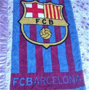 Toalla grande del club Barcelona nueva - Img 45927259