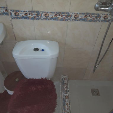 Se renta apartamento en bajos en el vedado por el Calixto García - 5/5