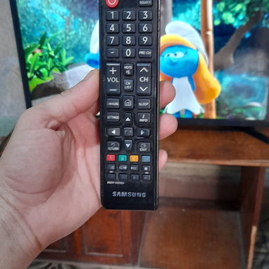 Hola vendo tv Samsung de 32 pulgadas esmltv - Img 123900724