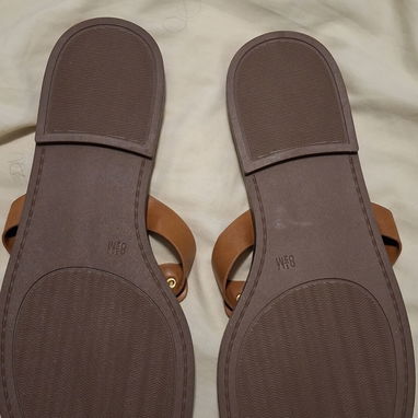 Sandalias de mujer NUEVAS #39 8½ color carmelita - Img 115094200