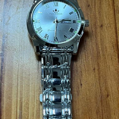 Rebajado 🔴🔴🔴Reloj plateado, Fouron para hombre, ideal para eventos, casuales y formales - 2/2