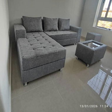 MUEBLES PARA SALA, JUEGOS DE MUEBLES EXTERIORES. CAMAS CAPITONIZADAS. LEA DETALLES. +53 5117-7606 - Img 119629344