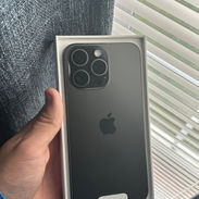 Iphone 15 pro max 256 gb 🔋83% Libre de fabrica - Img 56647109