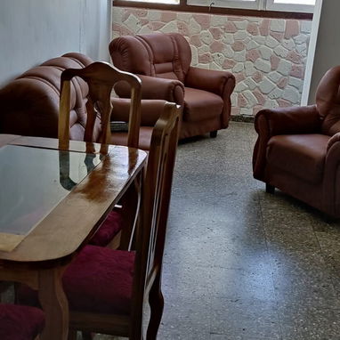 🏡 SE VENDE APARTAMENTO EN PISO 9 EN CENTRO HABANA, elevador 24/7 - Img 120930962