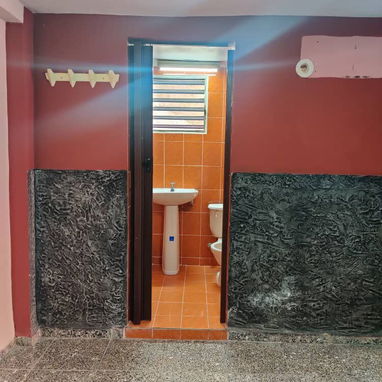 🏢 GRAN OPORTUNIDAD EN EL VEDADO: 4 en 1 por $50,000 USD 🏢 - Img 125183346
