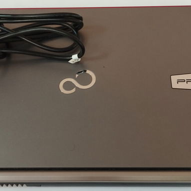 Vendo Laptop Fujitzu de alto performance 17, 32 GB de RAM, SSD 500 GB, Gráfica Nvidia Quadro - 3/3
