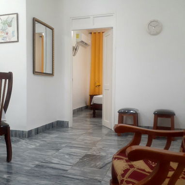 RENTA LINEAL APTO, 1 HABITACIÓN CON RESPALDO Y WIFI, VEDADO, CERCA DE HOSPITALES - 2/10