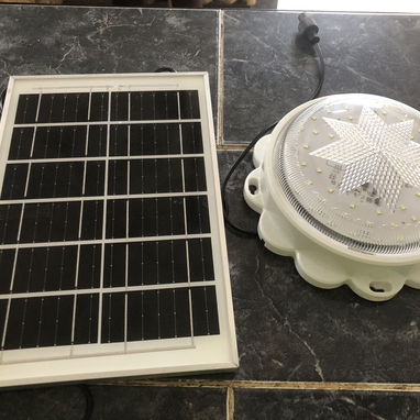 Lámparas solares de interior en venta PRECIO 9000 *Potencia 200 watt *Intensidad maxima de luz 6500 lumens - Img 123984526