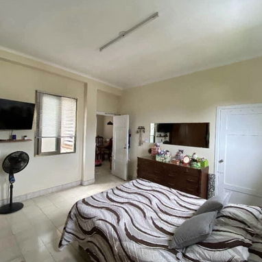 Vendo apto en Ayesteran y 20 de mayo - 5/10