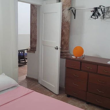 Se alquila apartamento en Centro Habana 2/4 - Img 117120833