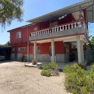 VENTA DE CASA CON AUTO INCLUIDO EN LA LOCALIDAD DE JUSTIZ A 3 KM DE PLAYA GUANABO. - 4/10