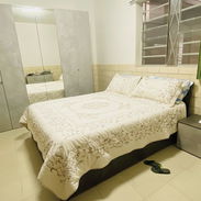 Vendo Juego de Cuarto Italiano Importado - Cama King - Img 56983157