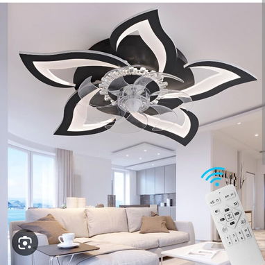 Ventilador de techo con lampara nuevo en caja comunícate con Pedro - Img 115171341