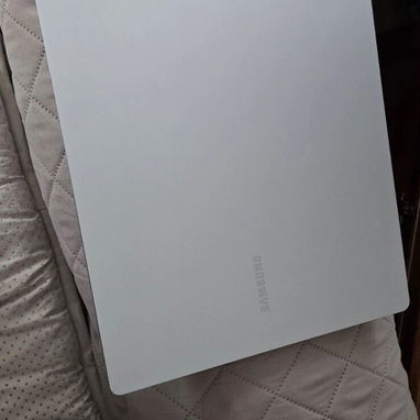 SAMSUNG BOOK4 EDGE 16'' inch snaptragon X Elite X1E 16Gb RAM - 2/5