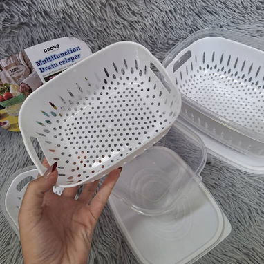 Set de 3 pozuelos con tapa cada pozuelo trae su pieza escurridora  Sirven para micro en 2800cup - Img 115673155