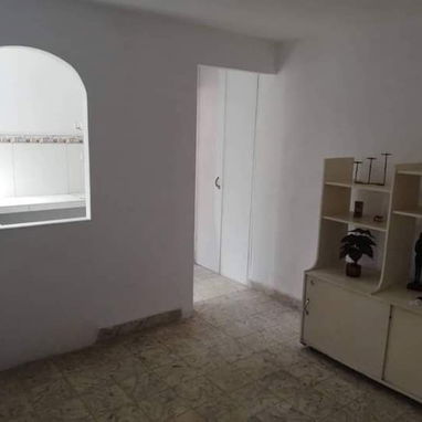 Vendo Casa Grande en el Reparto Monterrey, san miguel del padrón.  Soy él Propietario.  - 4 Habitaciones.  - 5 Baños.  - - 6/10