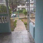 Apto d 3 cuartos en bajos en Boyeros boyeros - Img 58034210