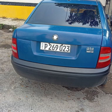 Skoda Fabia 2005 - 2/4