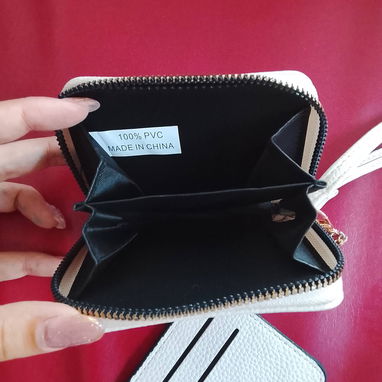 Monedero beige con su tarjetero - Img 126007938