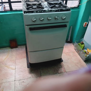 Venta de cosina con horno - Img 126329069