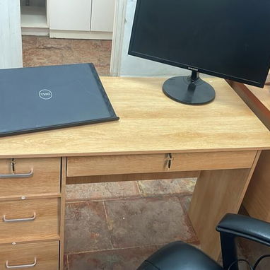 Escritorio Contemporáneo con gavetas (cv) - Img 100540560