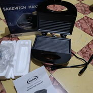Sandwichera Grill nueva en caja con mensajería gratis para municipios céntricos - Img 44708759