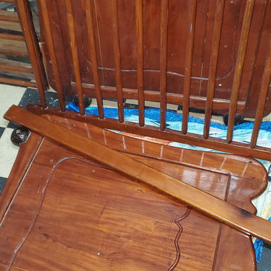 Cuna de uso de buena madera y en buen estado - Img 124752780