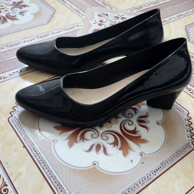 Zapatos negros para cualquier ocasión - 2/4