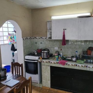 *104🏡Se vende Apto en Zona Residencial en 3er piso en víbora Park*  😉*Muy cómodo y súper céntrico,cerca de escuelas,cí - Img 121943306