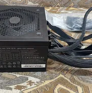 Fuente Cooler Master 750w semi-modular 80+ - Img 49347284