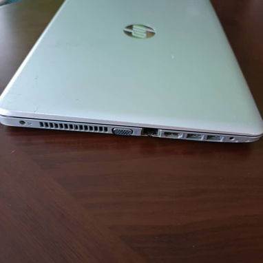 Laptop Hp 14-bs016la BATERÍA NUEVA i5 7ma 12GB RAM 1TB Disco duro. Gráficos AMD - 3/5