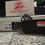 Batería Marca Mishozuki de Bicicleta con cargador - Img 48908807