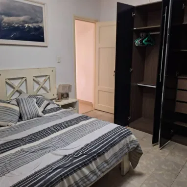 Casa alto de biplanta en Nuevo Vedado a una cuadra de 26 - Img 121451873