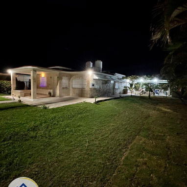 Hospedaje playero con piscina - Img 114965635