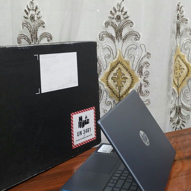 Laptop HP 15-fd0xxx ( Nueva en Caja) - 4/4