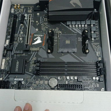 GIGABYTE B550M AORUS Elite AX (rev 1.3) - Img 125157731