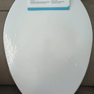 Silla o tapa de inodoro. Mide 19" - 2/2