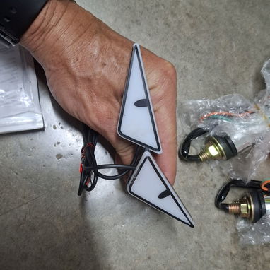 Vendo estas piezas y accesorios para motos - Img 115004004