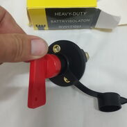 Interruptor con su llave moderno con cuchilla para cortar la corriente de su carro. Seguridad. De fabrica. - Img 45447807
