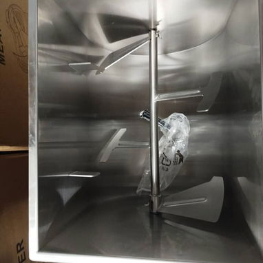 MÁQUINA MEZCLADORA DE CARNE 60 L - Img 123546219
