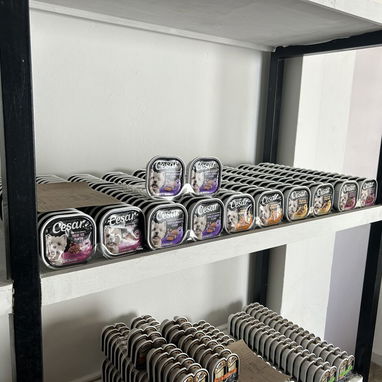 Comida para perros y gatos y aves 52969213 - 3/10