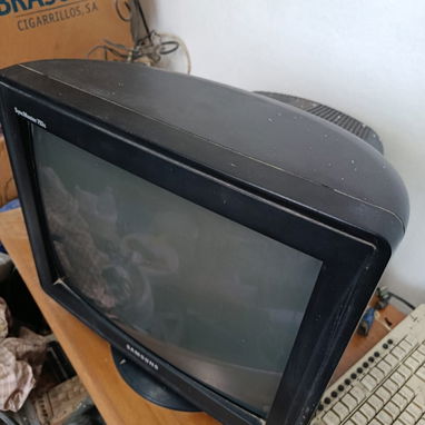 Monitor CRT Samsung SyncMaster 793S (para piezas) | 2000 CUP - Img 116701499