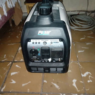 Vendo Planta Eléctrica, Bicicleta Estática y Máquina de Coser - 2/7