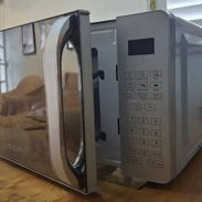 Microwave Marca Milexus 20 Litros Potencia de salida 700w Precio $140 usd Transporte Incluido - Img 55157602