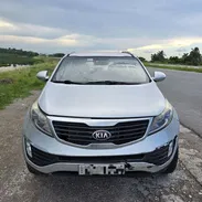 Kia Sportage 2013 Diésel 4x4 mecánico caja 6ta - Img 57150810