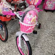Bicicleta de niña medida 16 con sus accesorios mochila y casco color Rosa - Img 51411897