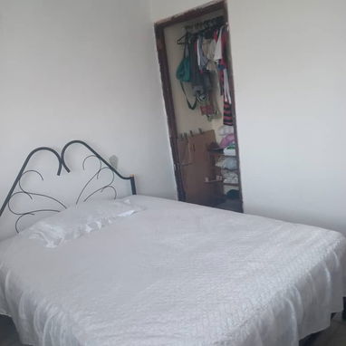 SE VENDE APARTAMENTO EN 5 TO PISO EN ALTAHABANA BOYEROS DE 2 HABITACIONES ZONA DONDE NO SE VA LA CORRIENTE - 10/10