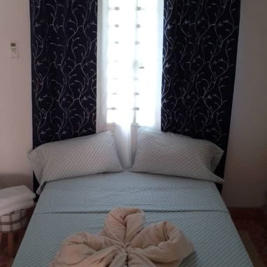 🛌✈️ Casa Independiente de 5 Cuartos con Jardín Cerca del Aeropuerto José Martí REF 1258 - Img 74451719